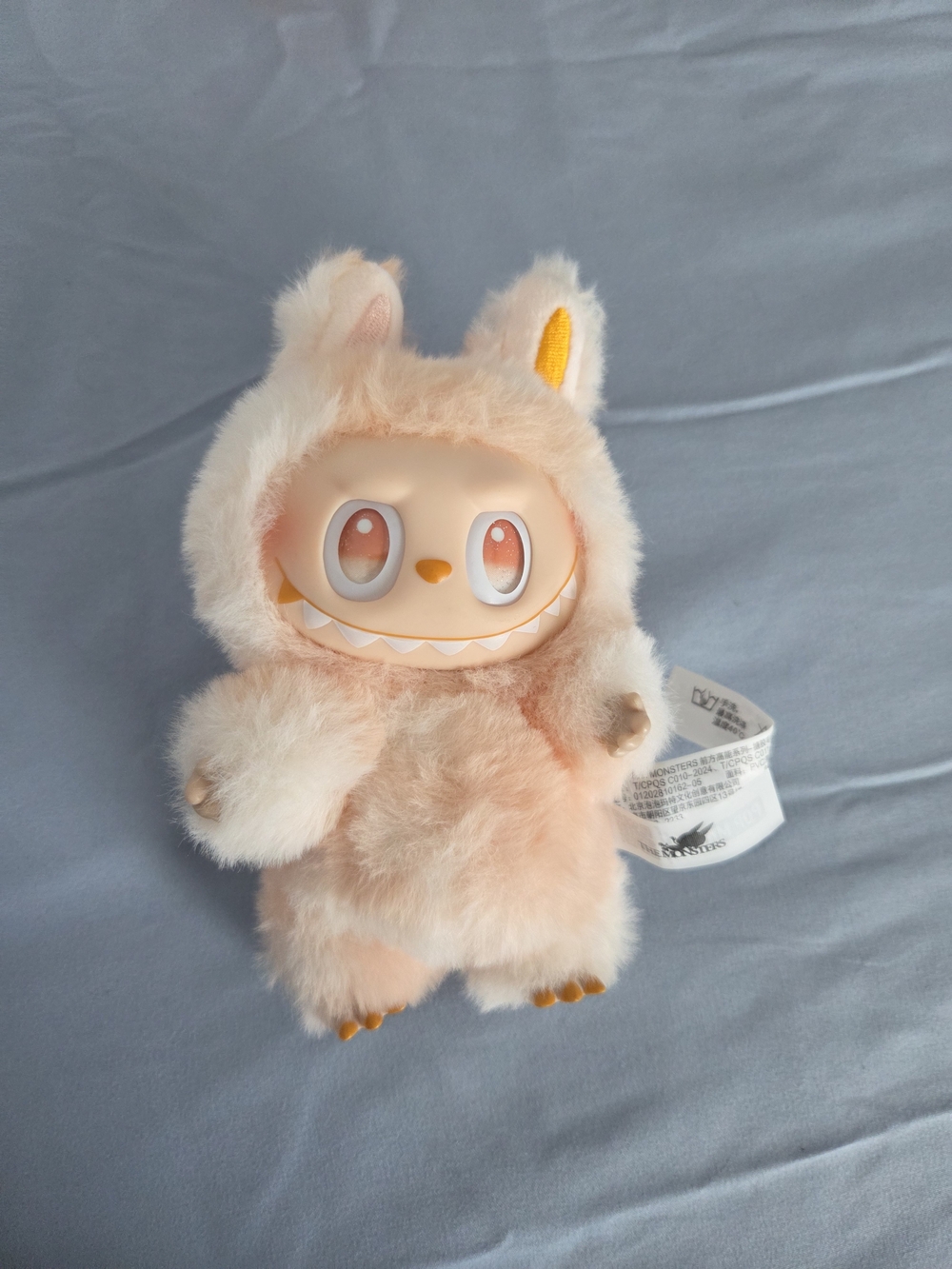 Labubu HAPPINESS - Picture 2 of 8